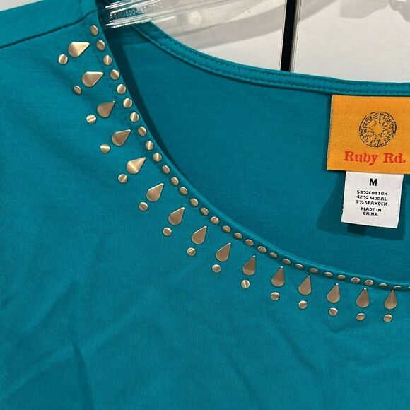 Ruby Rd. T-shirt . Size M - Picture 2 of 4